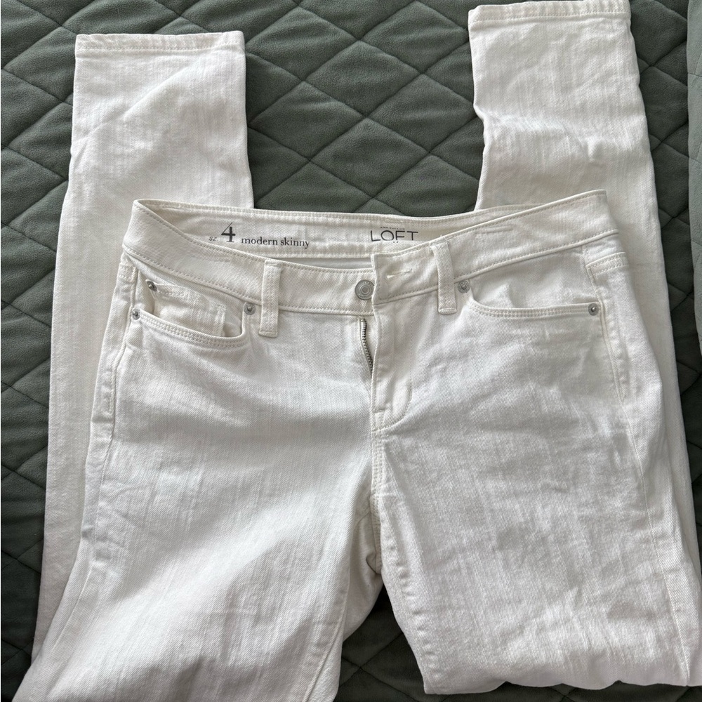 LOFT Cream Modern Skinny Jeans